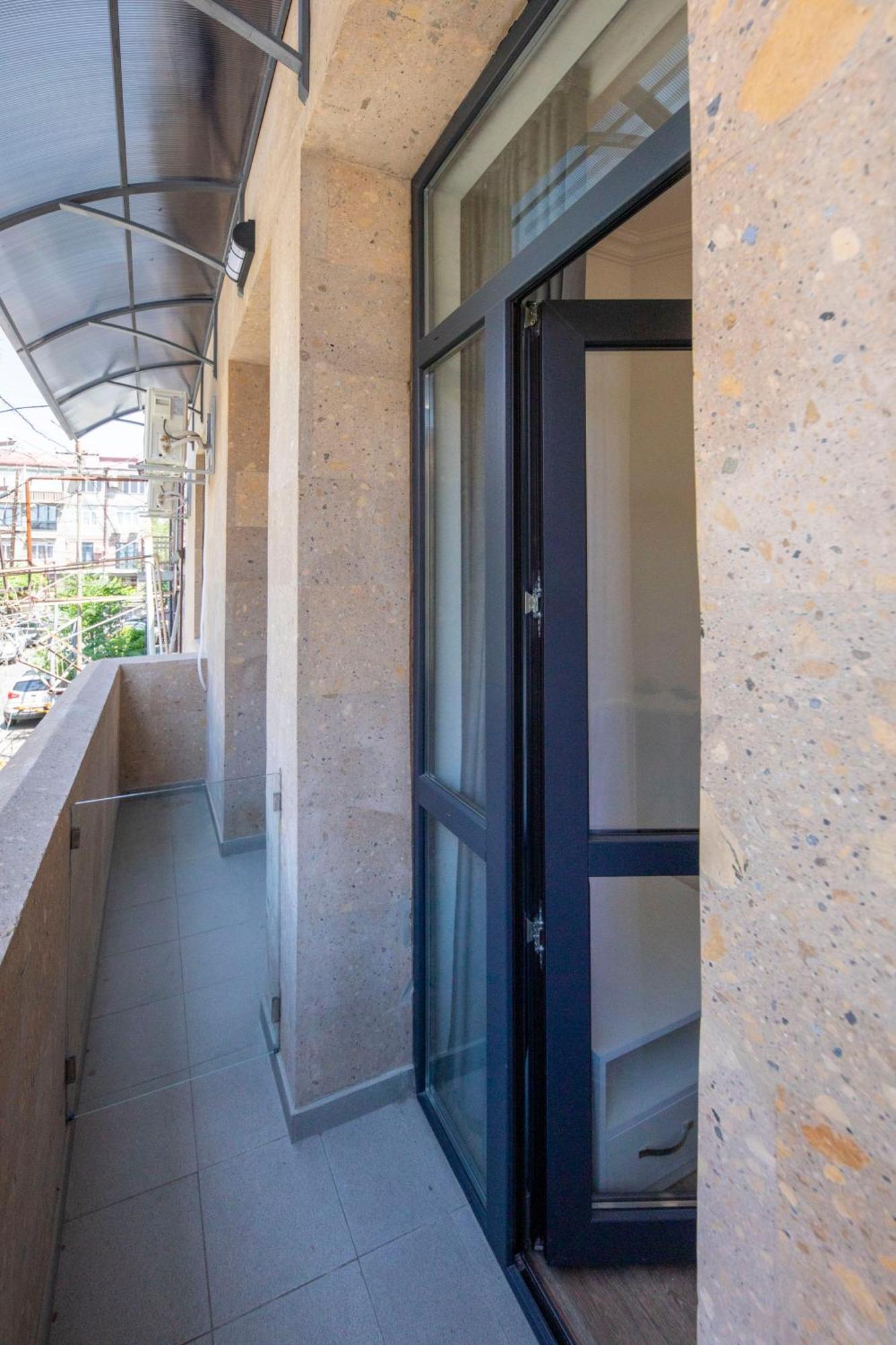 Maison Heritage Hotel Erivan Exterior foto